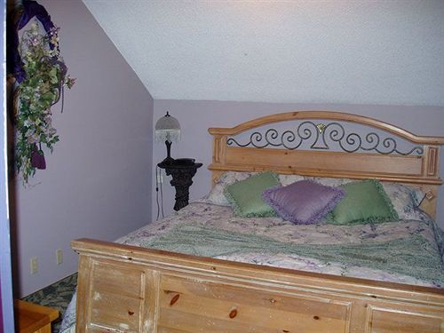 אוורגרין The Historic Brook Forest Inn מראה חיצוני תמונה