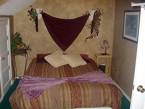 אוורגרין The Historic Brook Forest Inn מראה חיצוני תמונה
