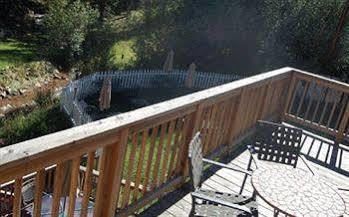 אוורגרין The Historic Brook Forest Inn מראה חיצוני תמונה